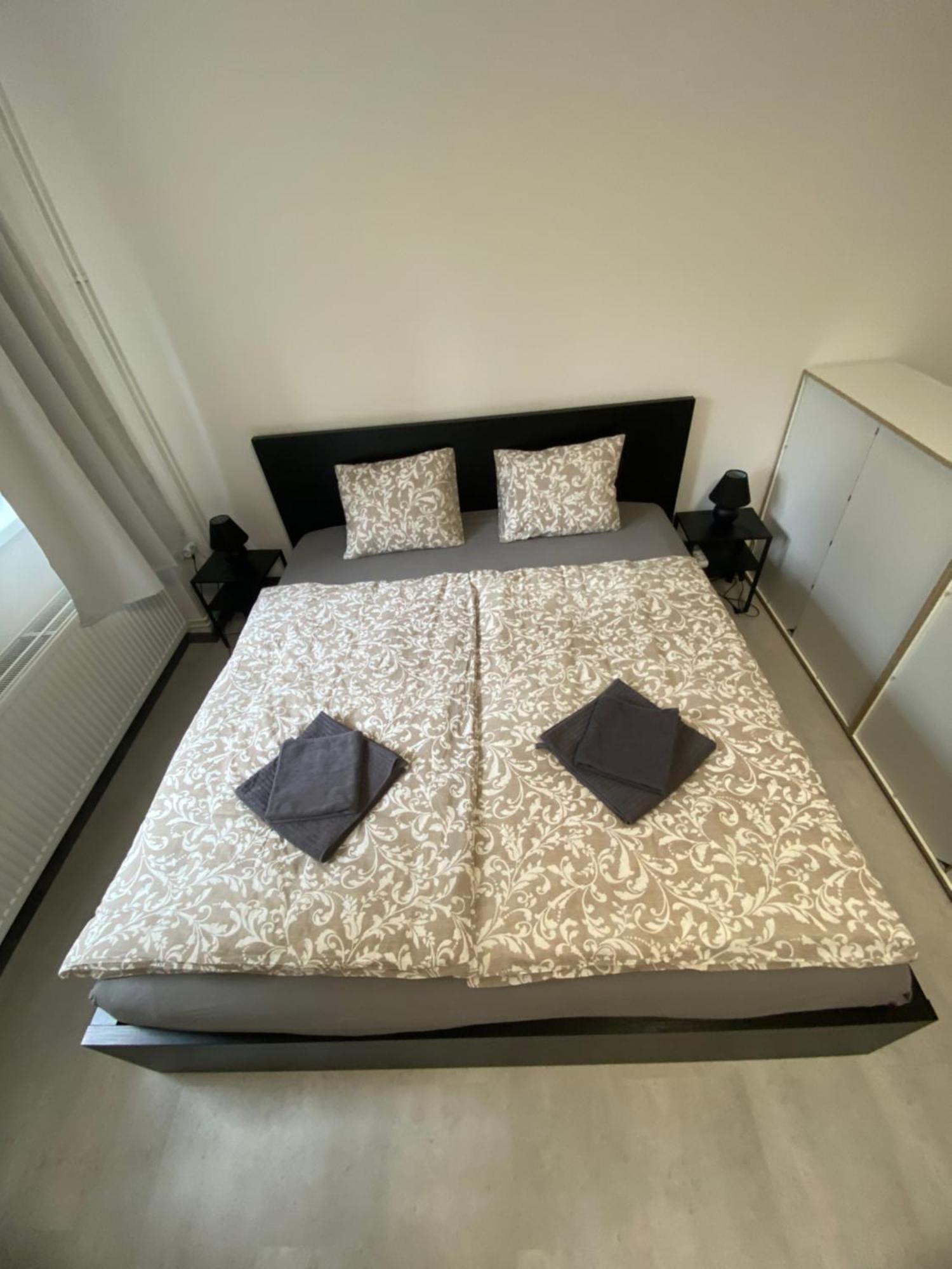 Guest Room ตูร์นอฟ ภายนอก รูปภาพ