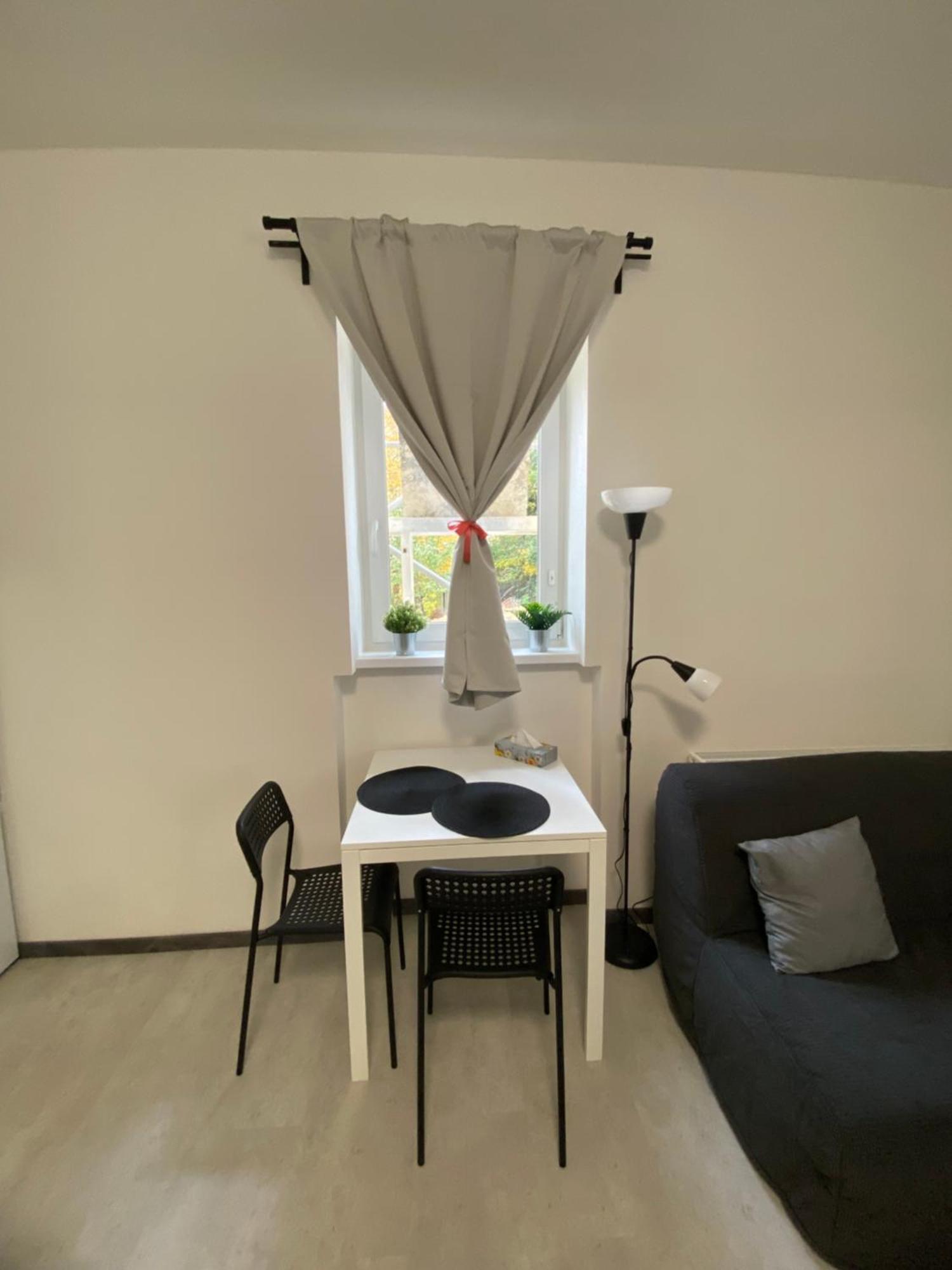 Guest Room ตูร์นอฟ ภายนอก รูปภาพ